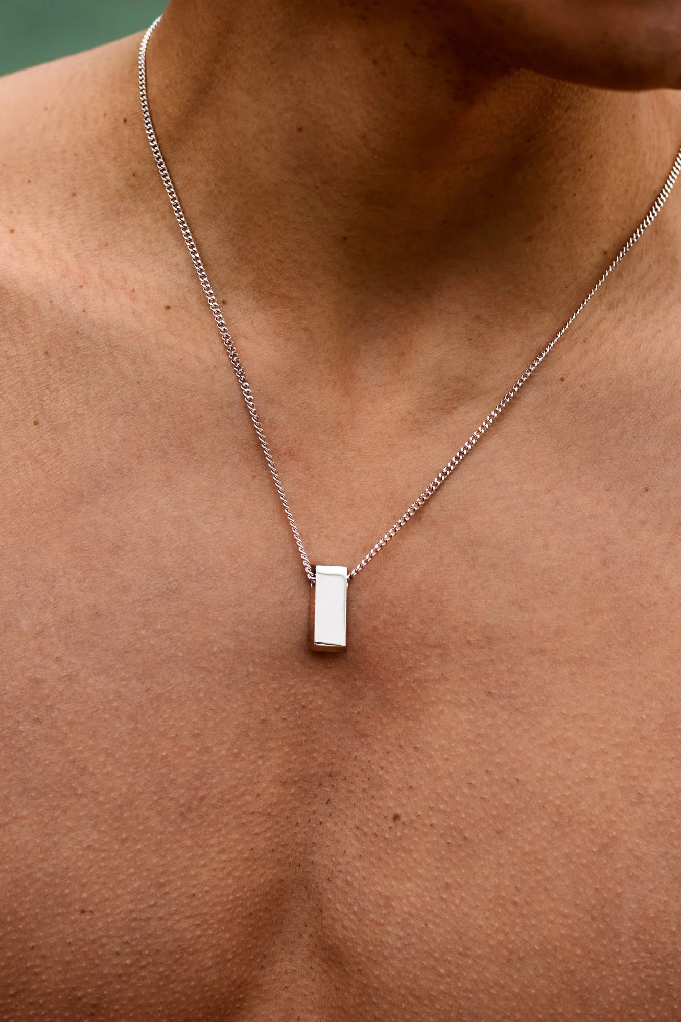 GOLD BAR NECKLACE - Image 6