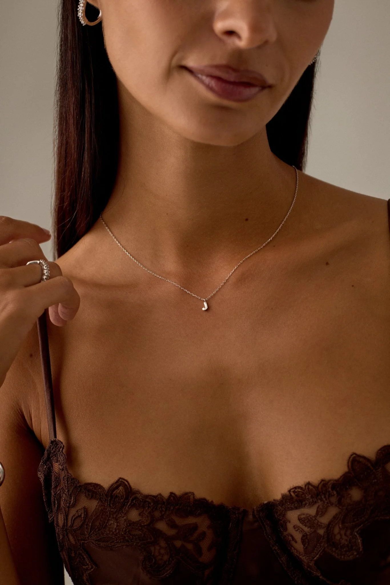 LETTER POLISHED NECKLACE (A-Z) - Image 18
