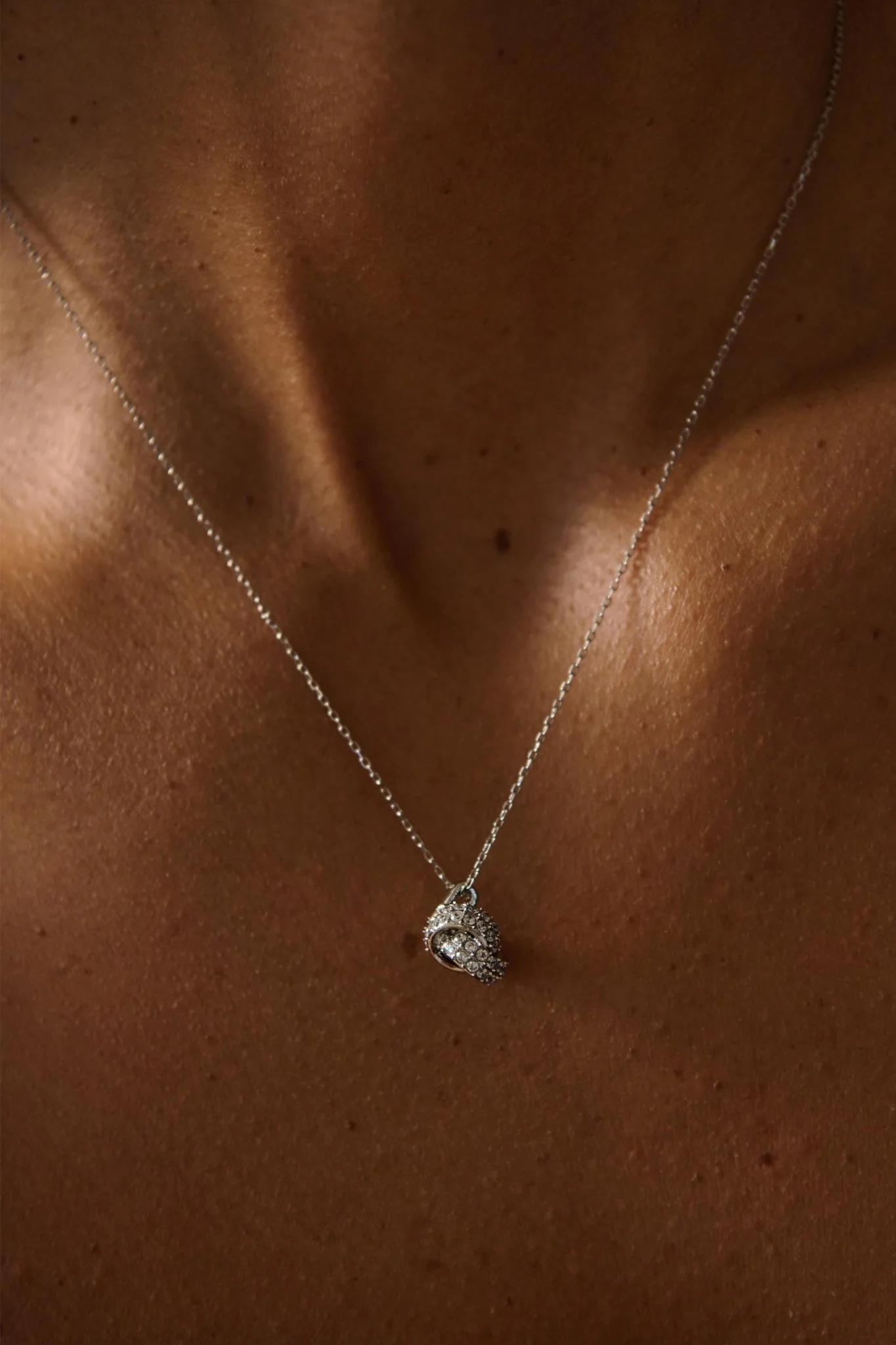 VAINE NECKLACE - Image 2